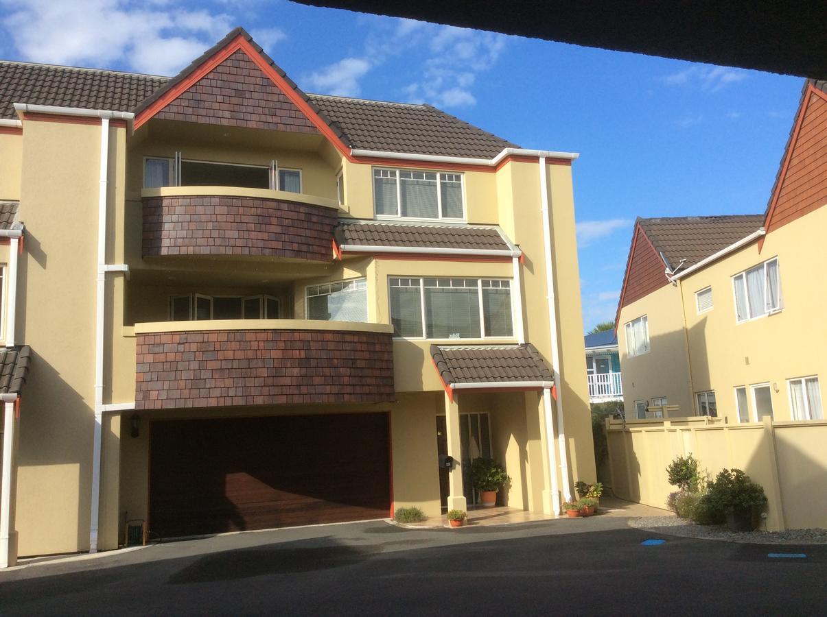 Albert Mews B And B Whitianga Exterior photo